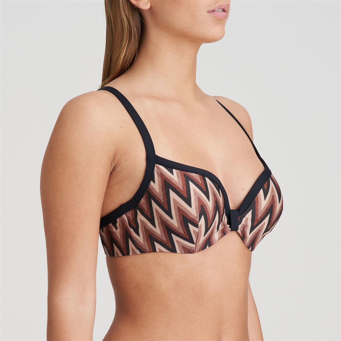 Su Ana, bikini heartshape Miramar